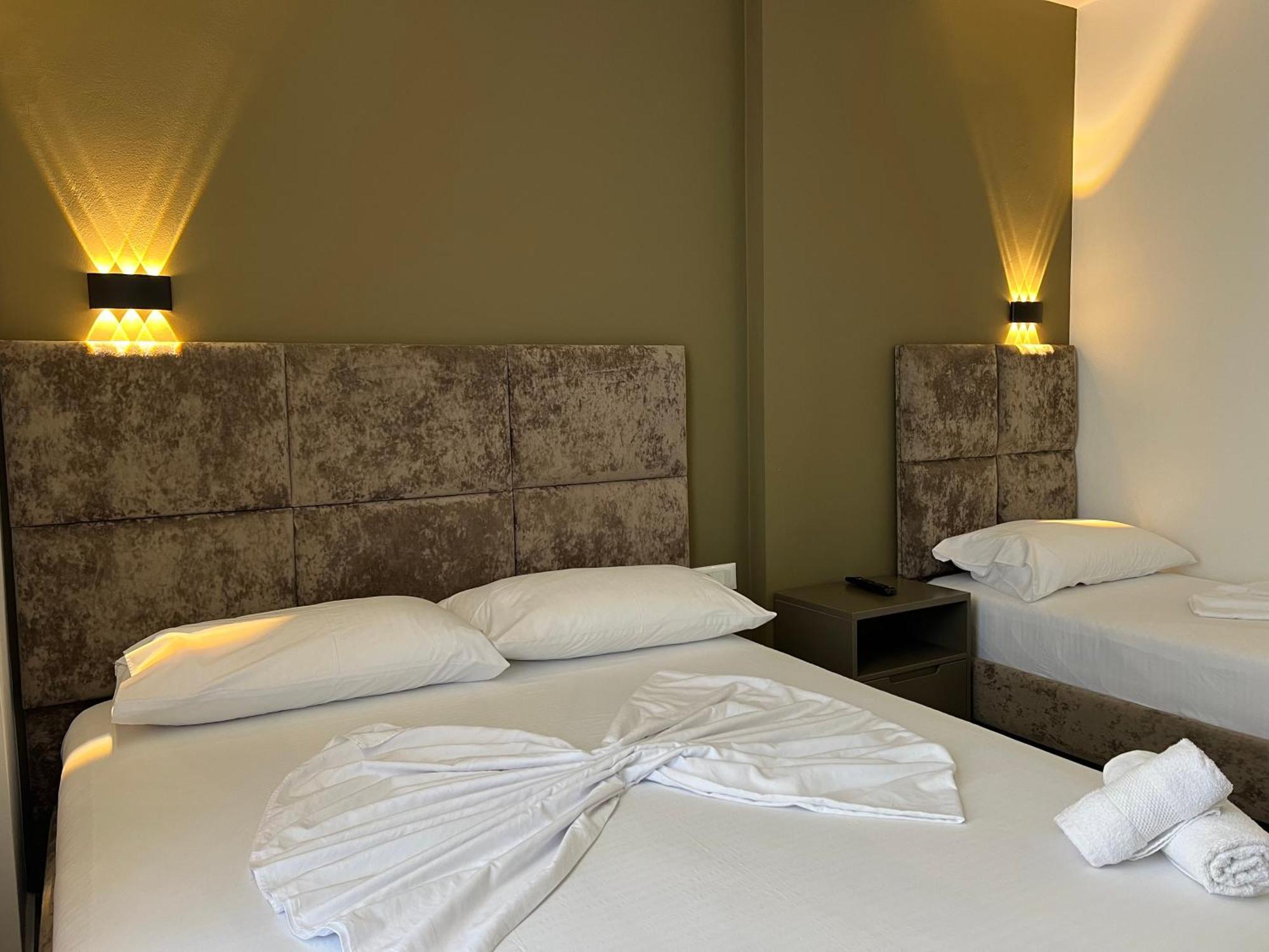 Poseidon Hotel 2 Ksamil Extérieur photo